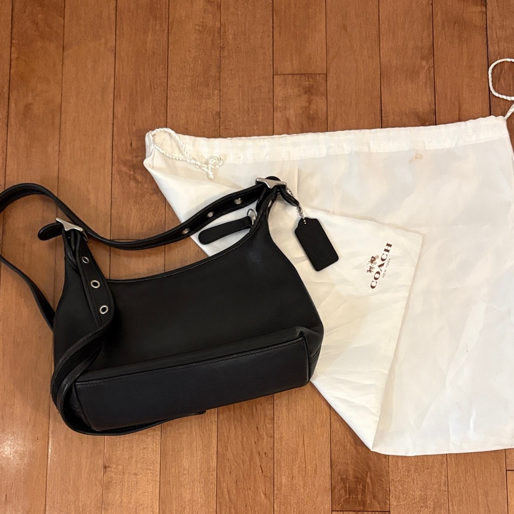 Coach Black Leather Shoulder Bag